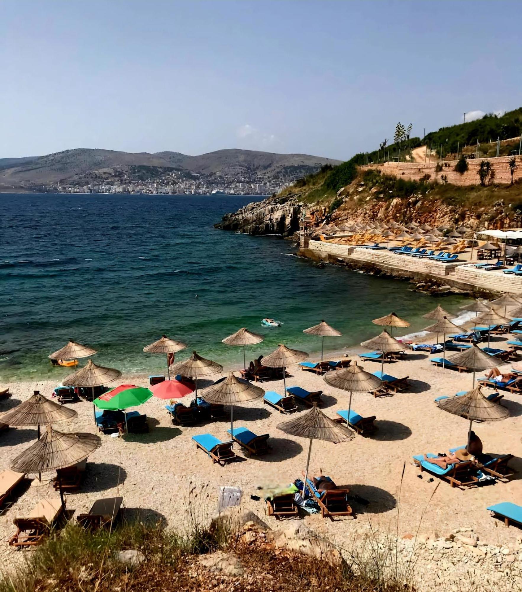 Blue Mare Apartments Sarande Exterior photo