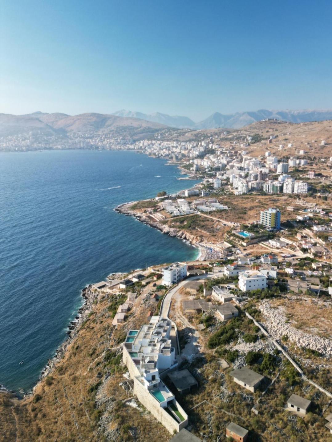 Blue Mare Apartments Sarande Exterior photo